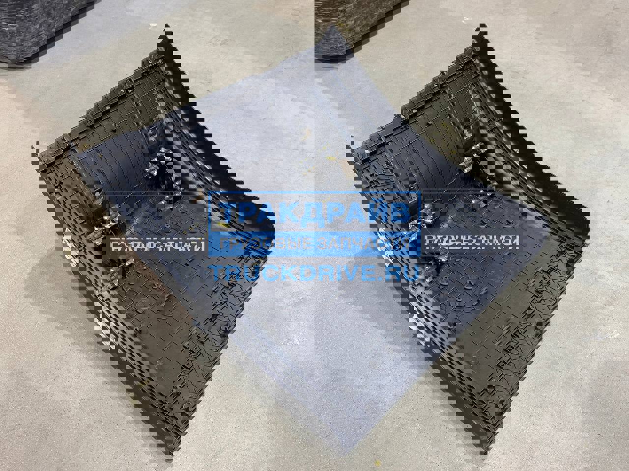 Крыло заднее (задняя часть) Sitrak C7H Howo T7H WG9925954031