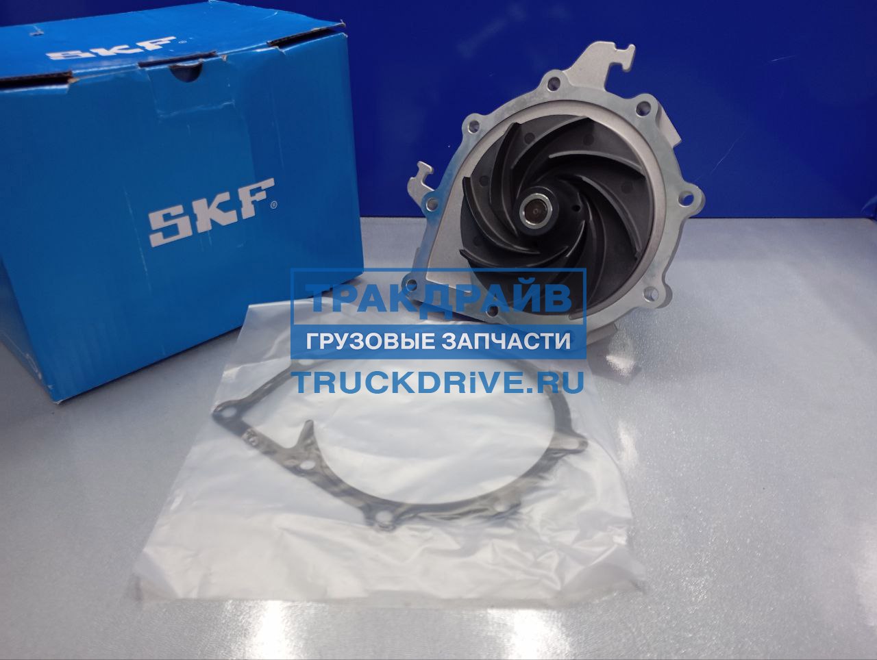 Фото SKF VKPC7043 помпа Ман Тгс двигатель D2066