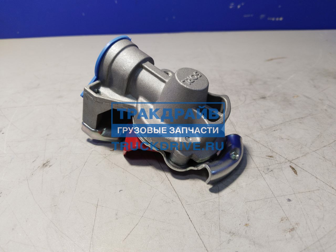 Головка соед ПАЛМ М22х1,5 (с клап.) (красная) (100-3521110-10) (SORL)