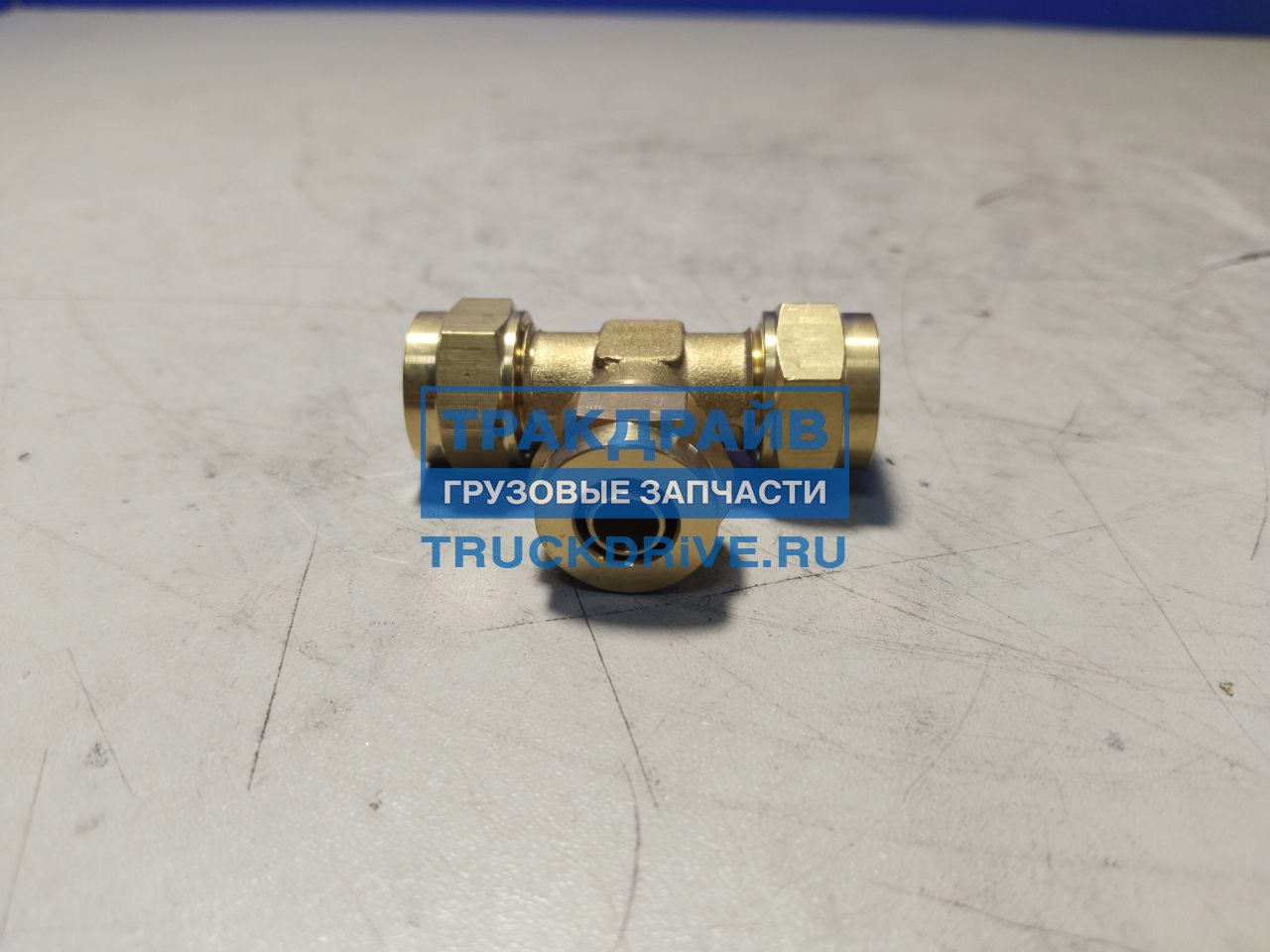 Соединитель переходник d=10x1 угловой NG12