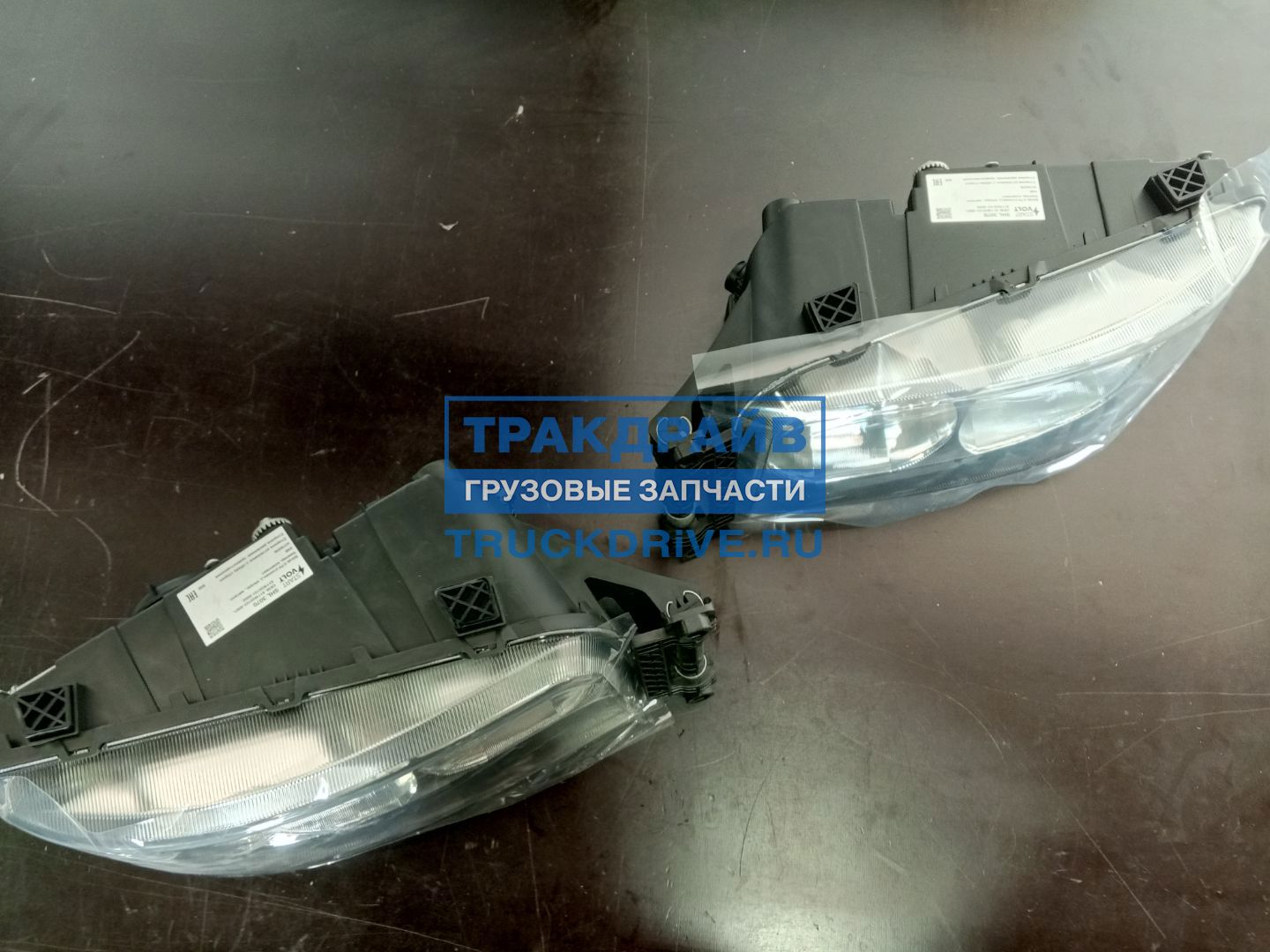 Фото STARTVOLT SHL3070 фары головного света Sitrak C7H, электрокорректор, под металлический бампер, комплект (левая + правая) 4