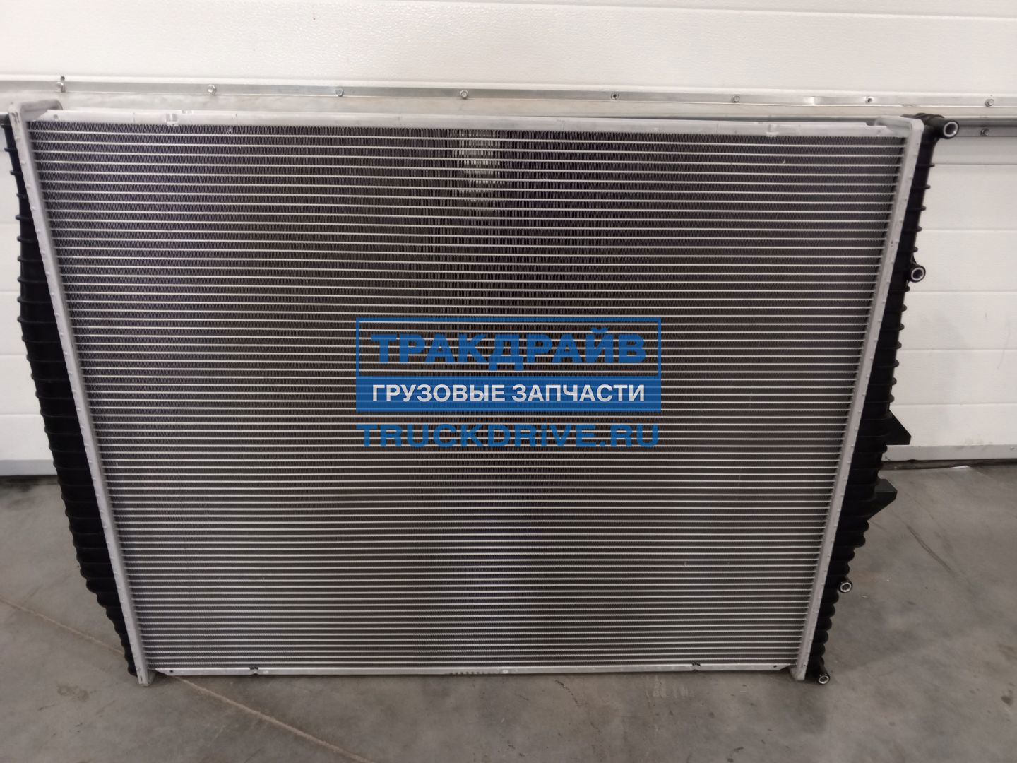 Фото STELLOX 8103311SX радиатор для Вольво Фш12 двигатель D12 900x728x52 мм 3