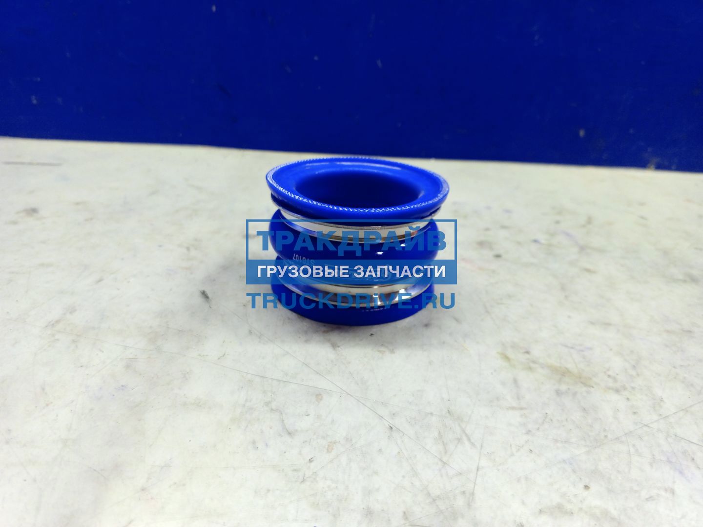 Фото STELLOX 8111440SX патрубок интеркулера для Вольво Фм9 56x75x50 мм 1