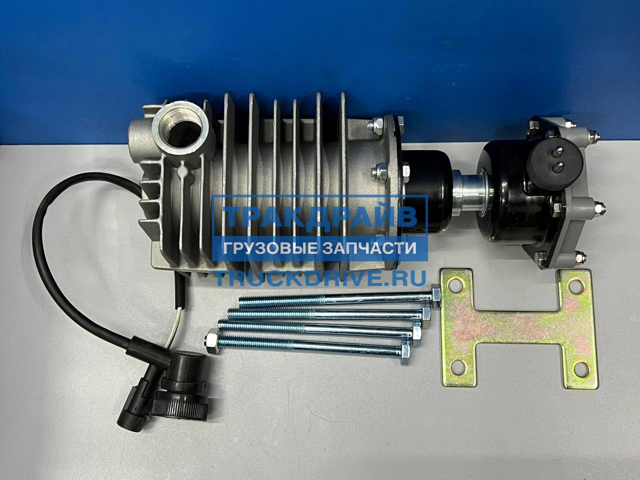 Влагомаслоотделитель для автомобилей Скания 4 серия M22х1,5 мм 24V 0,5A  M24х1 мм 85-20046-SX STELLOX купить недорого