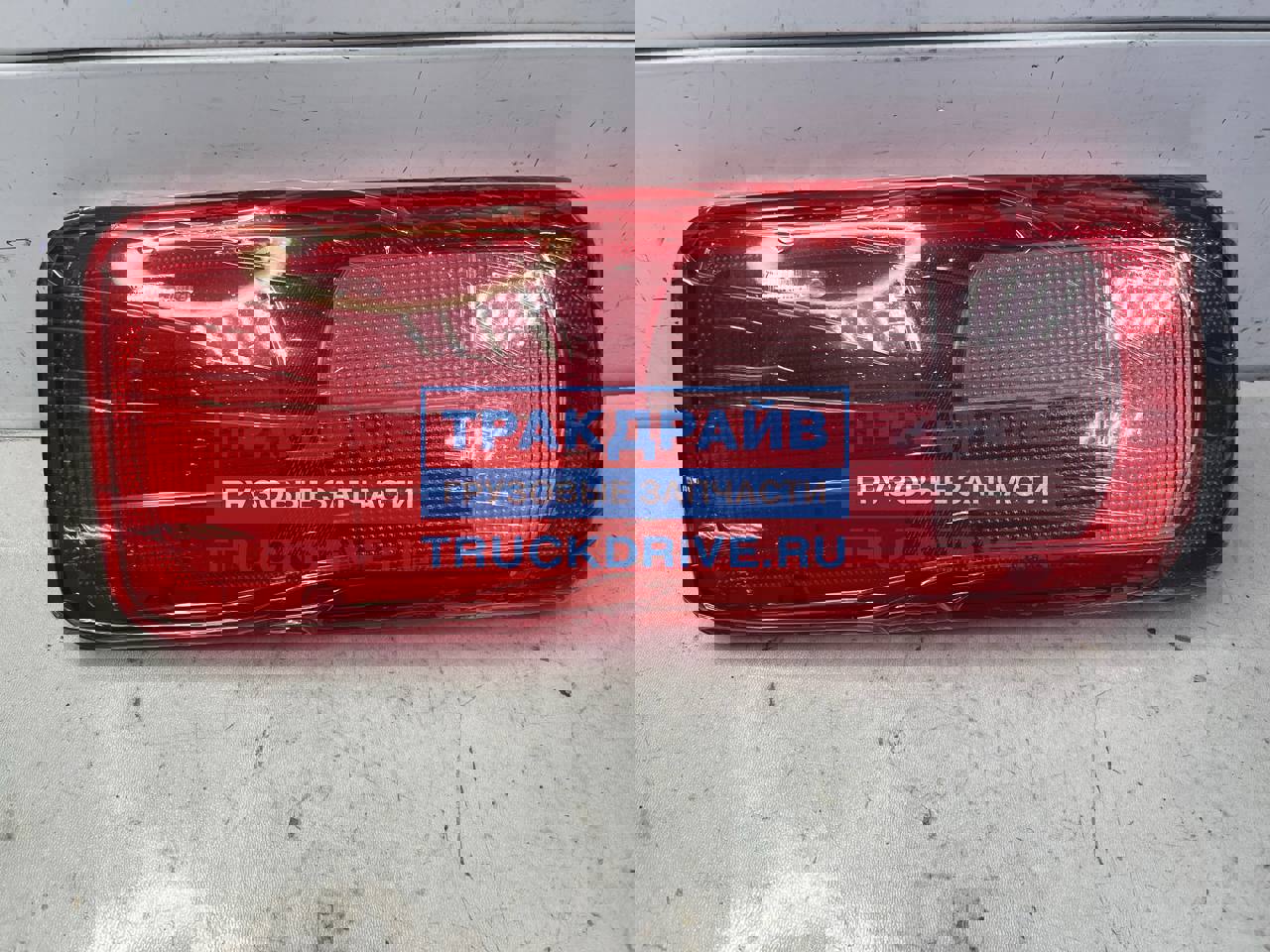 Фото STELLOX 8890033SX стекло заднего фонаря! лев. LC8T\DAF CF 75IV/CF 85IV/XF 105