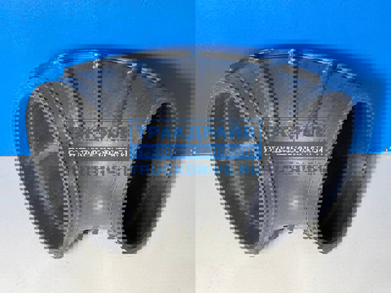 Фото СТРОЙМАШ 54901109375 патрубок угловой Камаз-5490 фильтра воздушного (CR- хлоропрен)