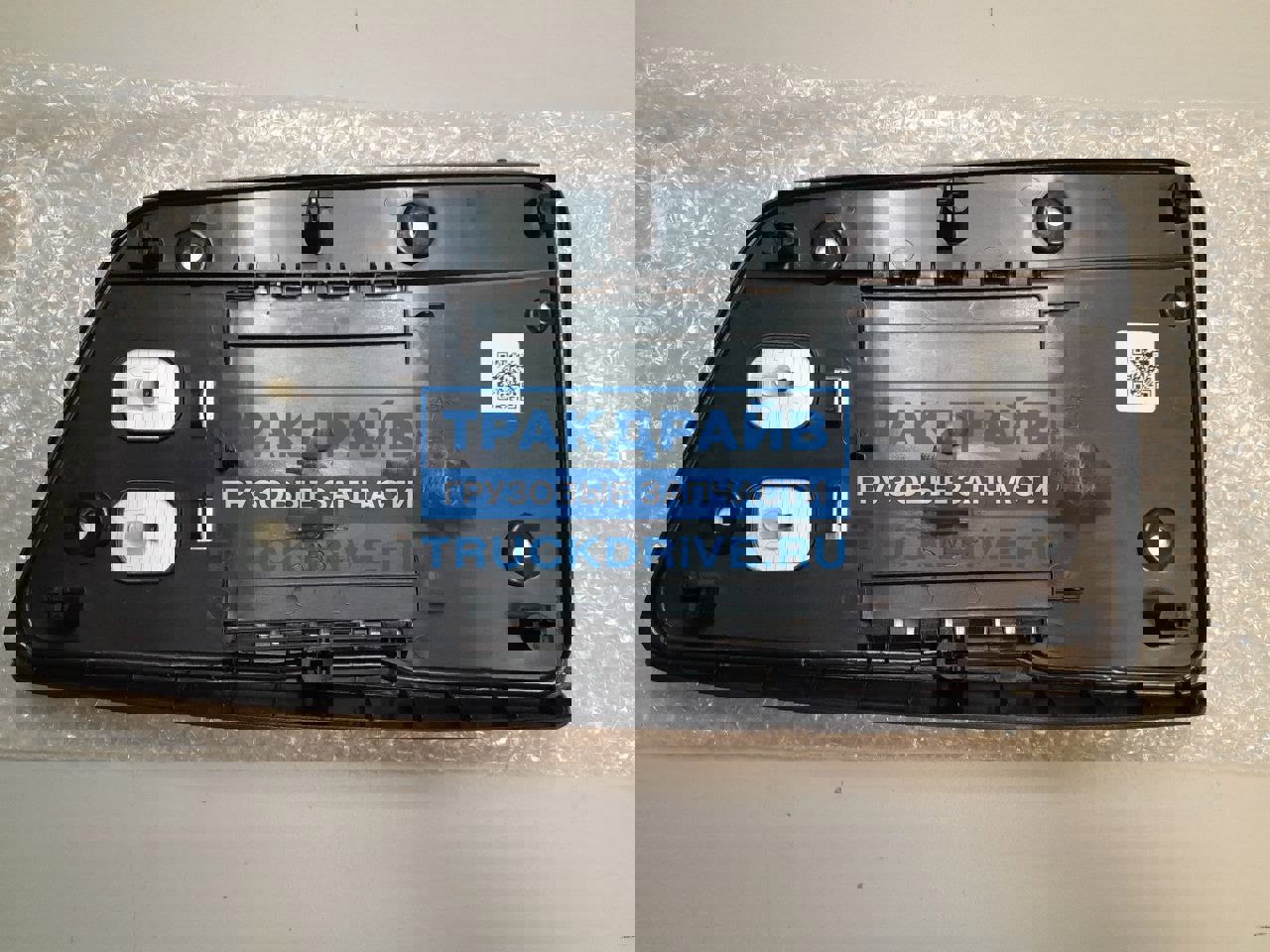 tomfrkw30さま Стекло зеркала Volvo FM4 FH4 правое с обогревом TV07B003083