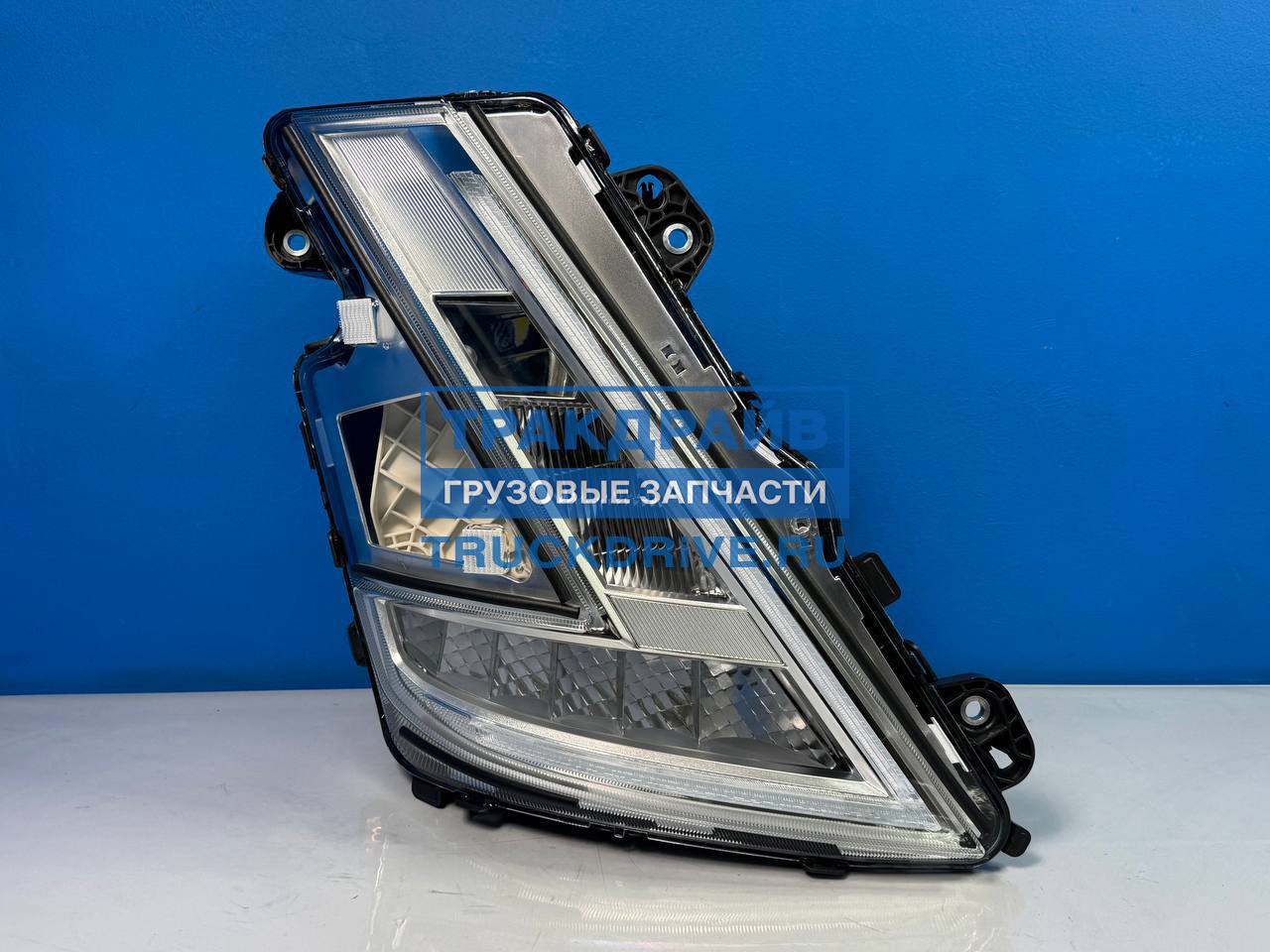 Фото TANGDE TV11A005002 фара LED правая для Volvo FH(4)