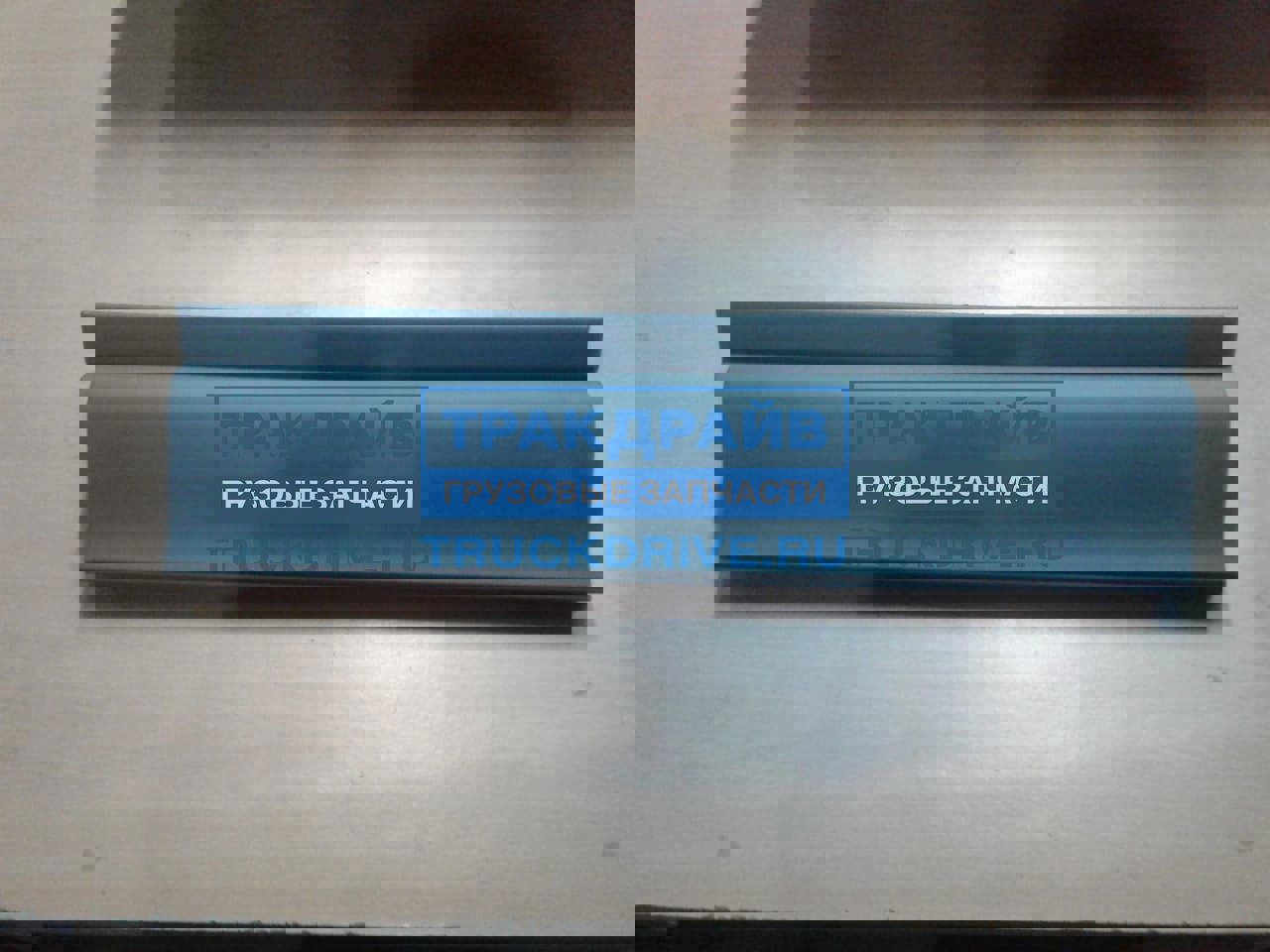 Автобуста трусисыз юбка астында