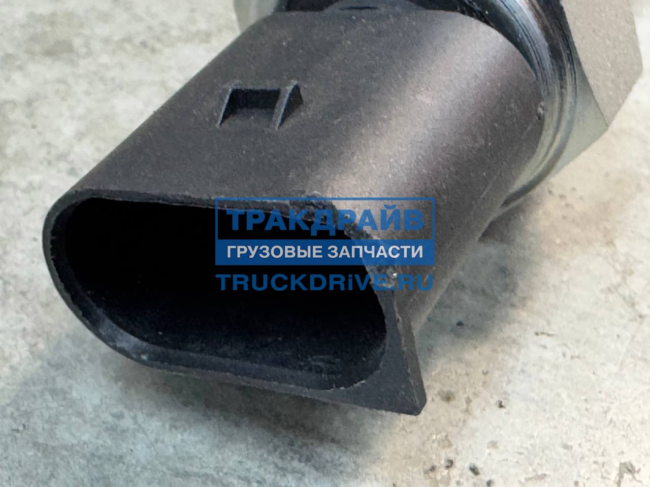 Фото TE PARTS 12012628УЦЕНКА датчик уровня масла Мерседес Аксор (Скол на фишки) 4