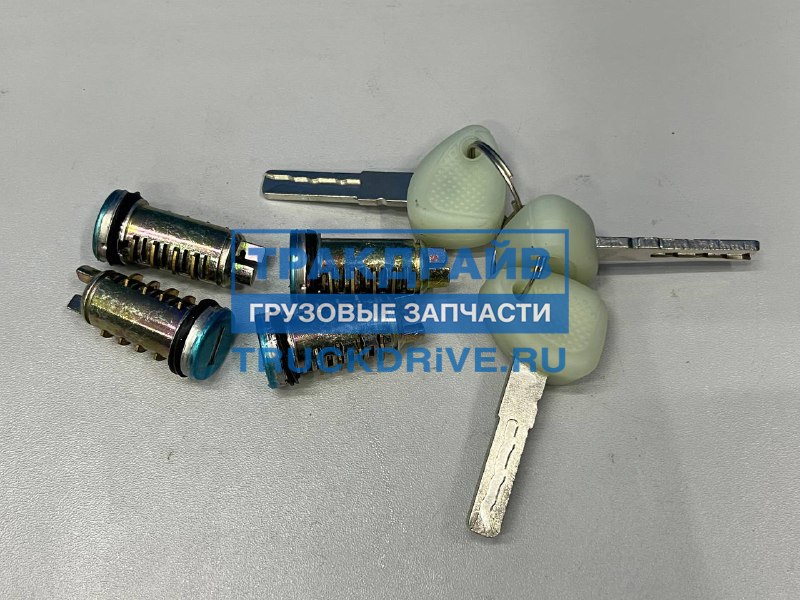 Личинка замка двери и зажигания Ивеко Стралис с ключами 0596312 TECNO ...