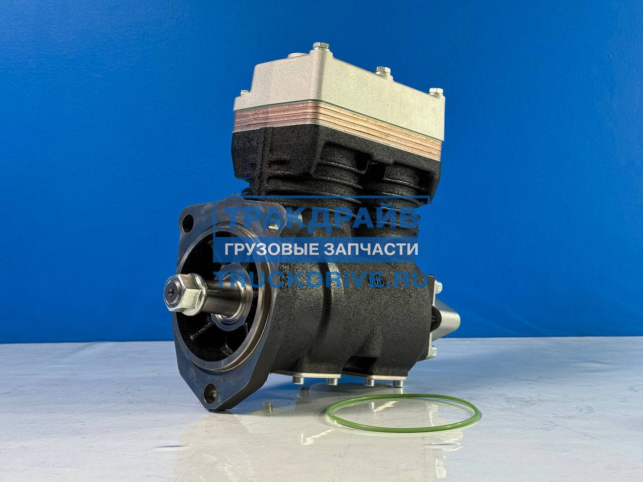 Фото TOLVO K021931N50 компрессор для МАЗ ЛИАЗ ПАЗ УРАЛ дв.ЯМЗ-536 (2 цил.) жид.охл.без шкива 270л/мин (-17) (бывш.KNORR)