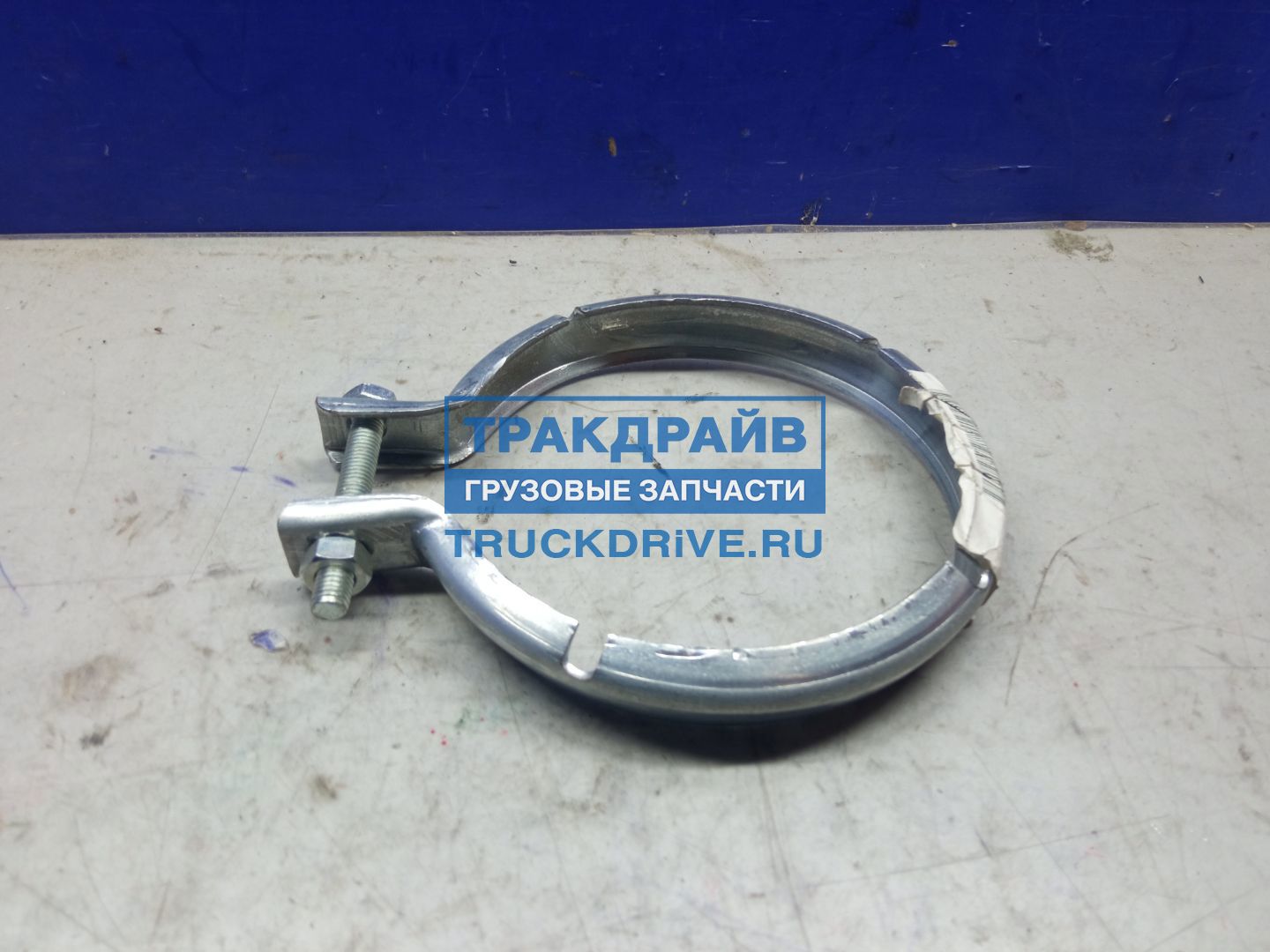 Фото TOPCOVER T17934005 хомут сетки глушителя грузовиков Мерседес с болтом D=115 H=20 мм