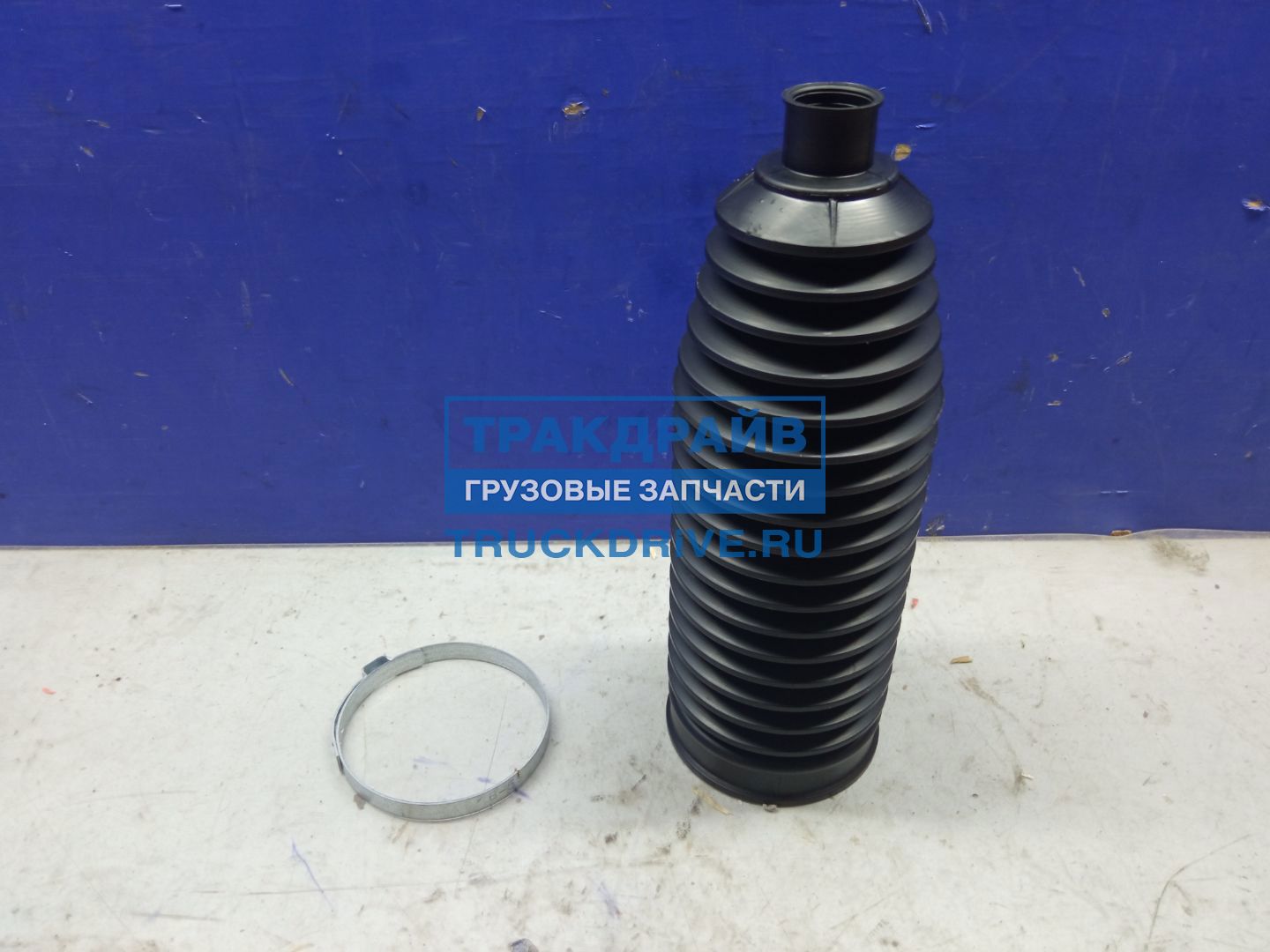Фото TRW JBE311 пыльник рулевой тяги VW T5,MULTIVAN с хомутами 1