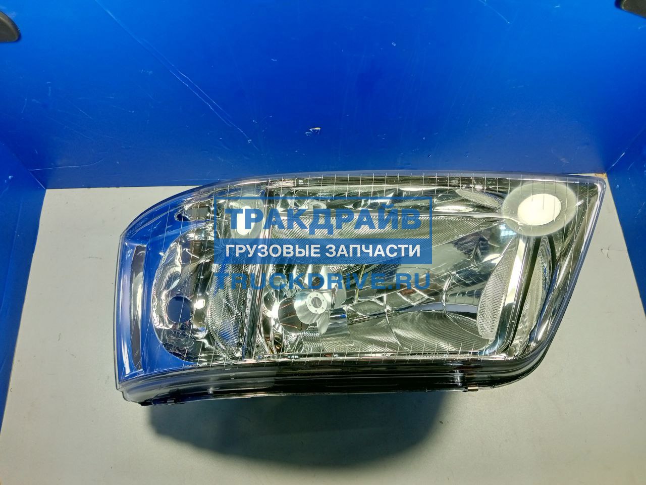 Фото TYC 200468052 фара Volkswagen Transporter электрорегулировка+корректор 1-лампочка 03-09