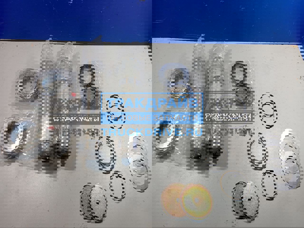 Фото VALMO VALMO000589 ремкомплект шкворня HOWO T5G на ось мост VGD95 51/52х237 мм.