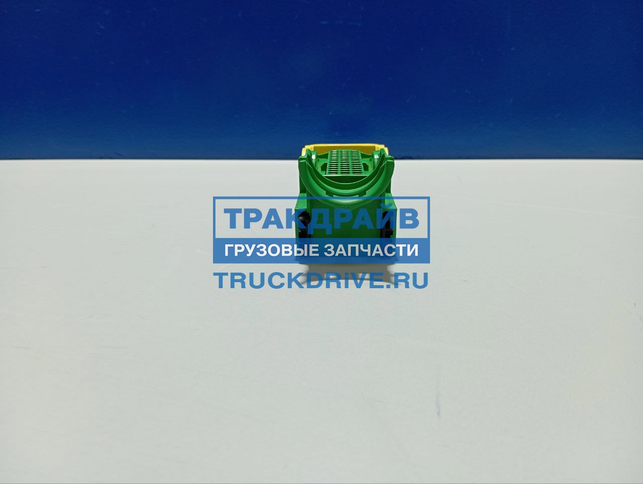 Разъем для Renault T-series 20567733 VOLVO купить недорого