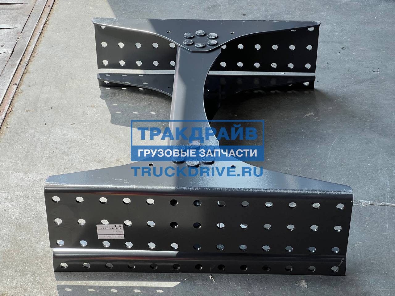 Траверса рамы Volvo FH4 20831742 VOLVO купить недорого