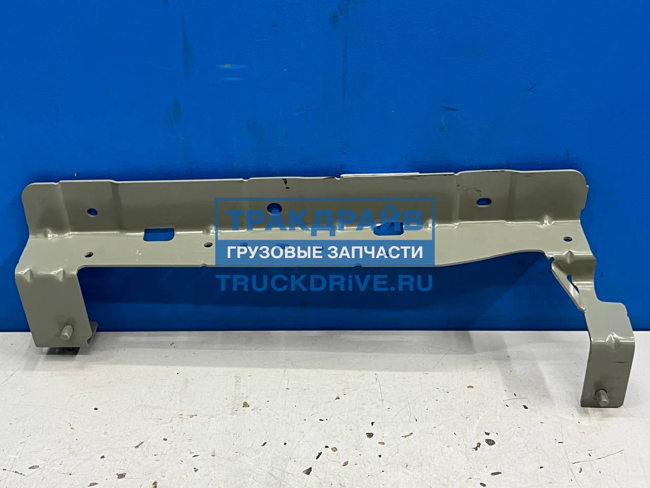 Кронштейн крепления дефлектора грузовиков Вольво левый 21548891 VOLVO ...