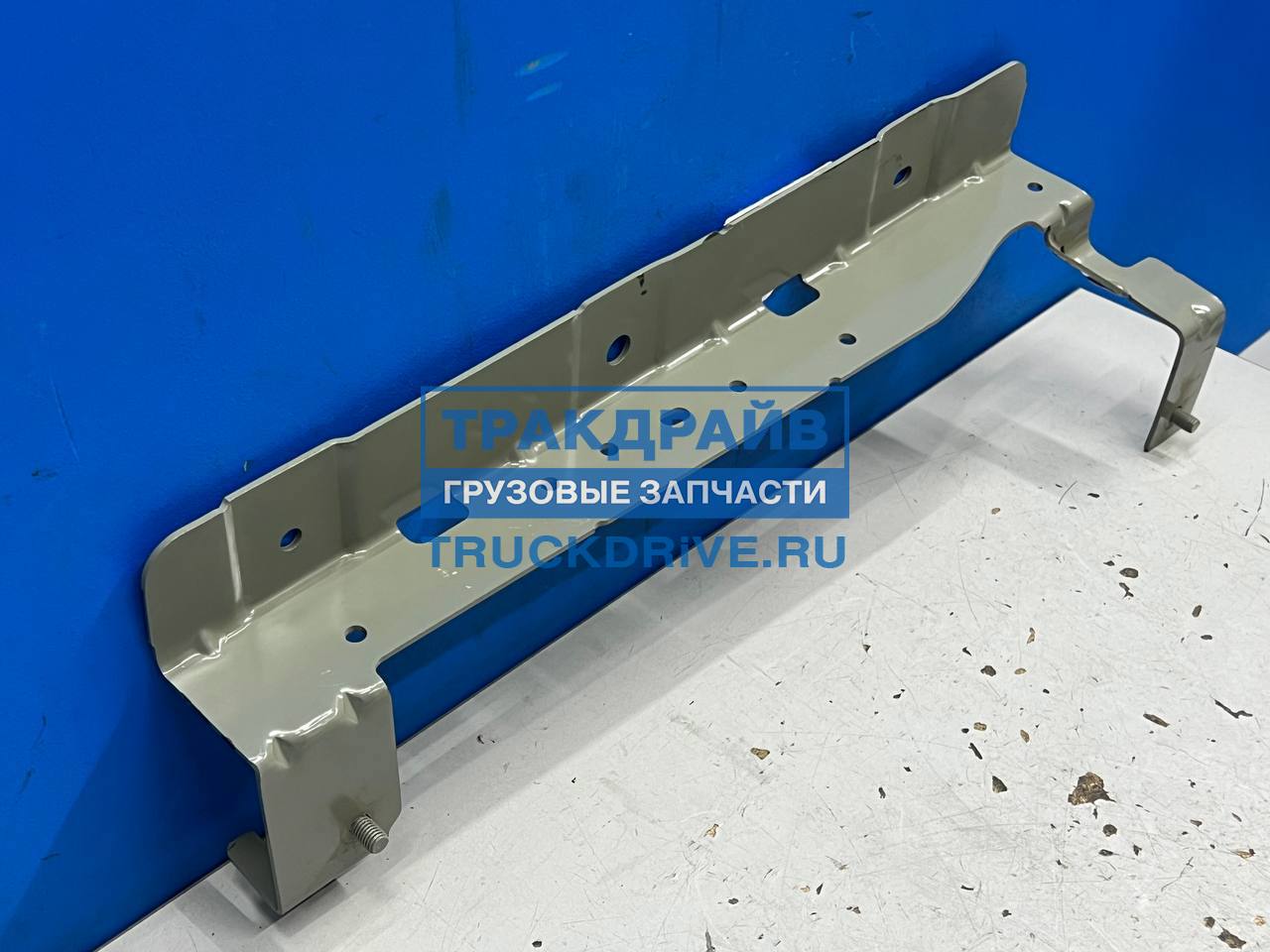 Кронштейн крепления дефлектора грузовиков Вольво левый 21548891 VOLVO ...
