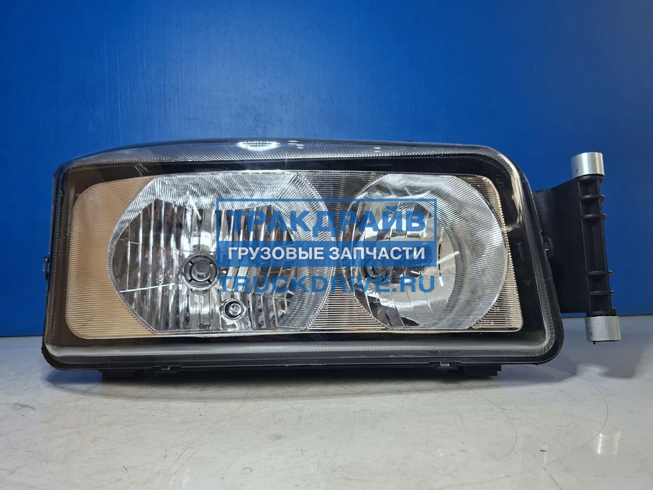 Фото WAYTEKO 811W251016002 фара передняя правая для Howo T5G Sitrak C7H