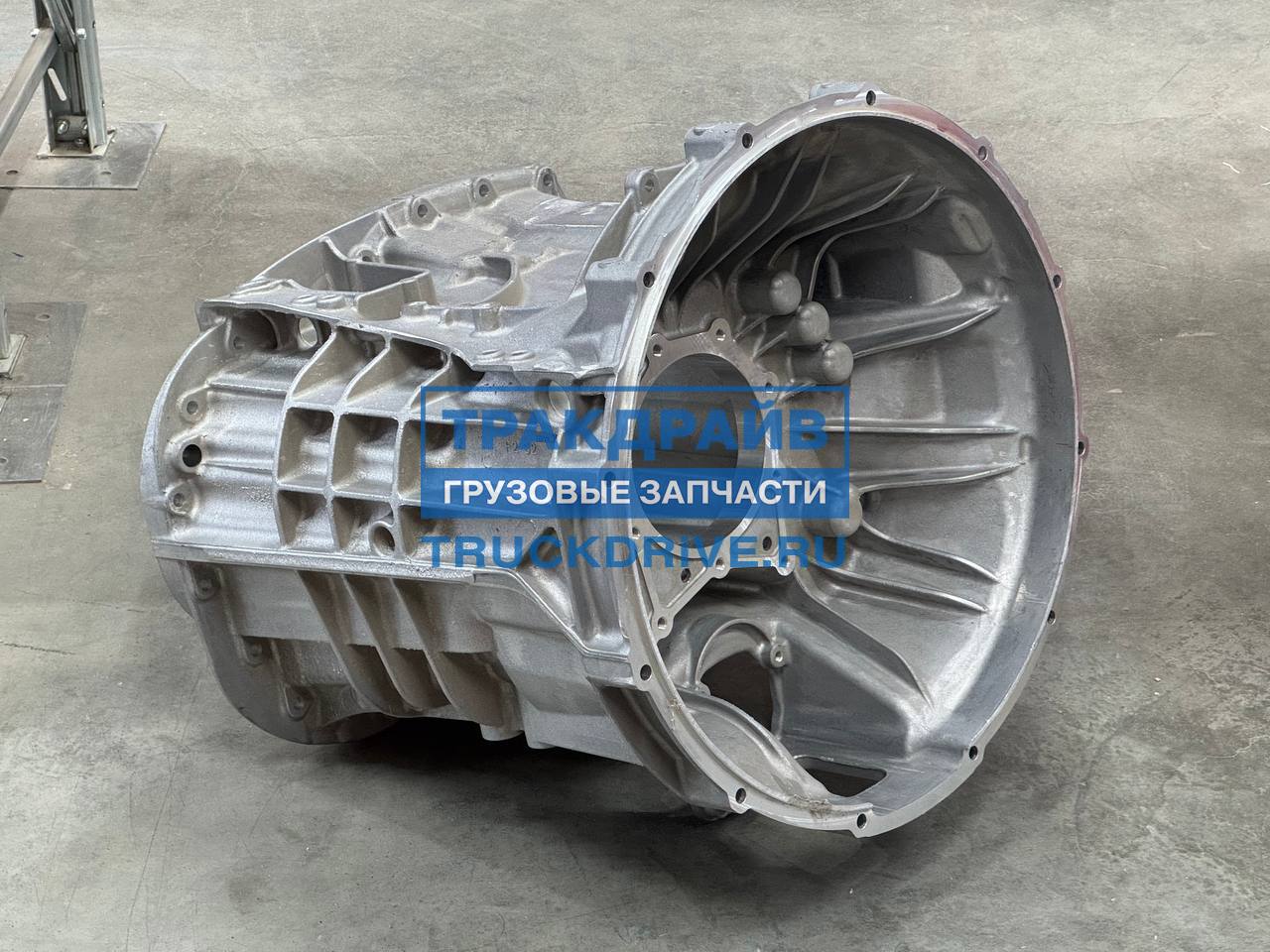 Картер коробки отбора мощности КПП ZF S 5-42 (задняя крышка